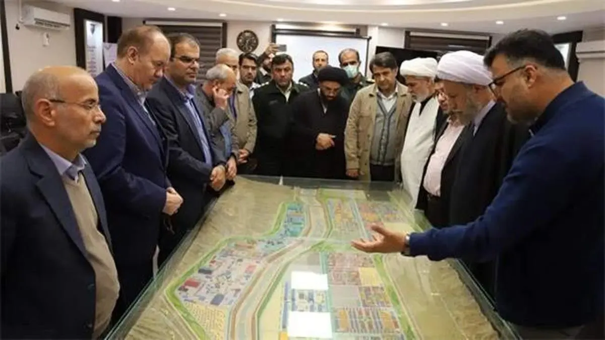 آینده جنوب کشور متأثر از استقرار صنایع در منطقه ویژه اقتصادی لامرد امید بخش خواهد بود