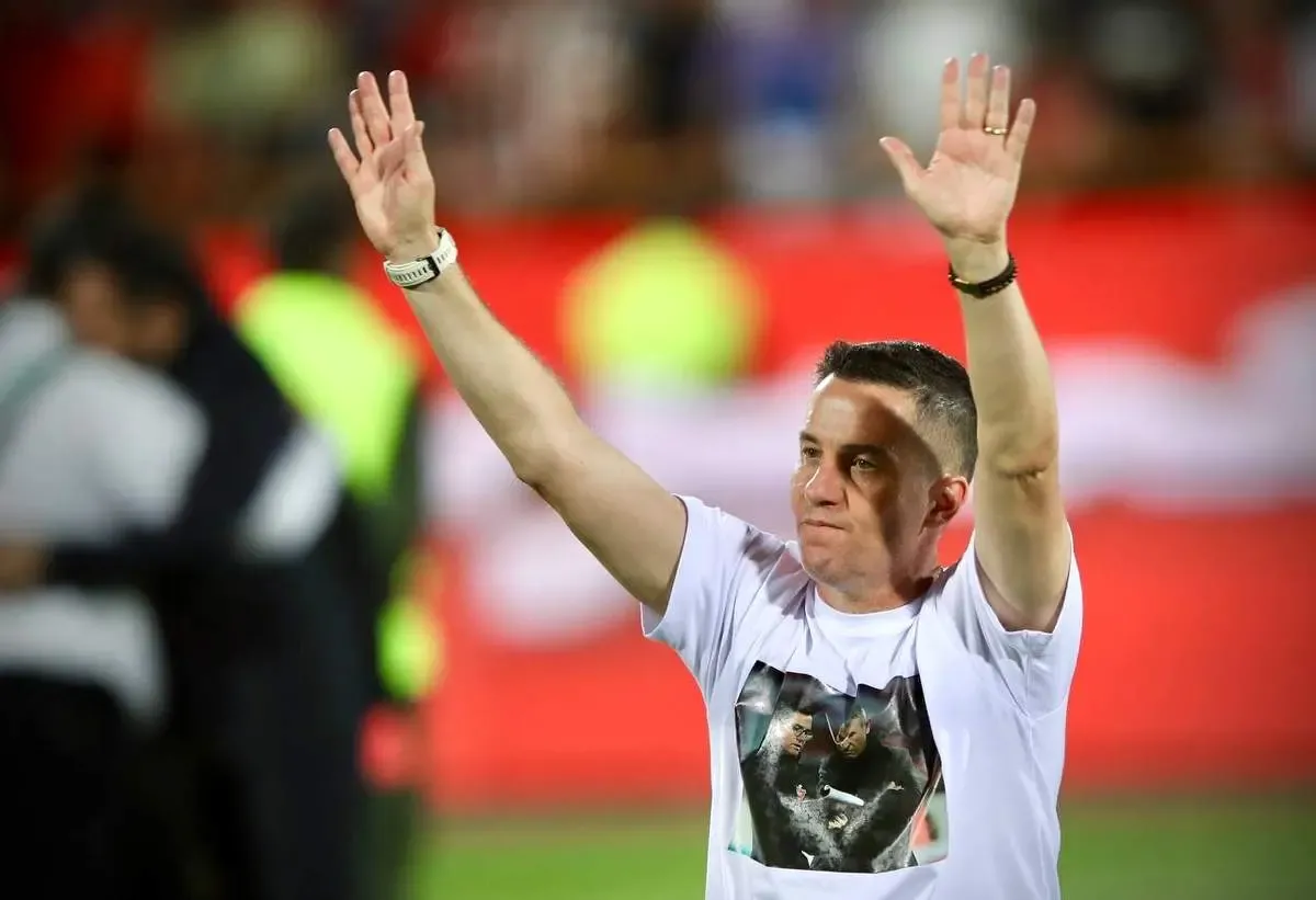 سرمربی خارجی محبوب پرسپولیسی‌ها آماده جانشینی قلعه نویی