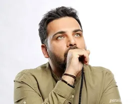 ببینید | واکنش احسان علیخانی به حذف کریم باقری از پرسپولیس