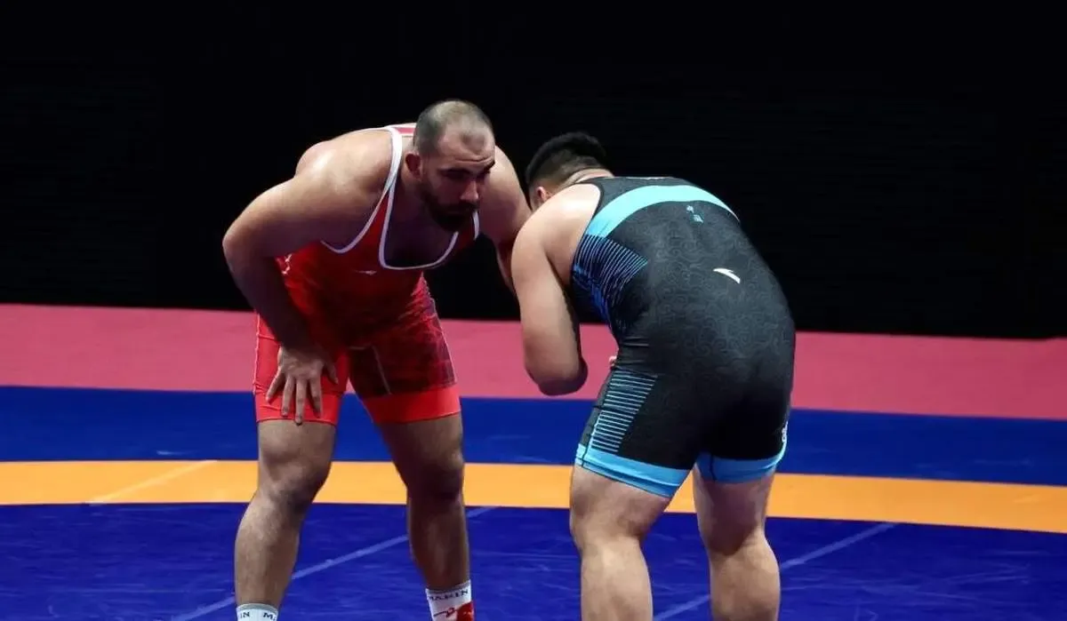 ۲ کشتی‌گیر ایران فینالیست شدند