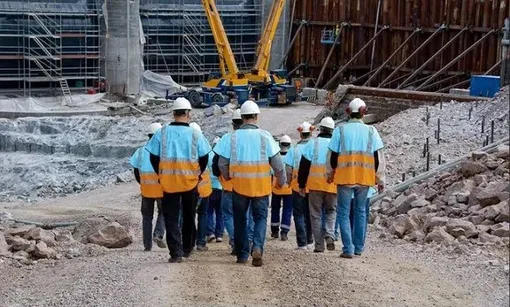 پیچ‌و‌خم حذف پیمانکاران در هزارتوی رانت
