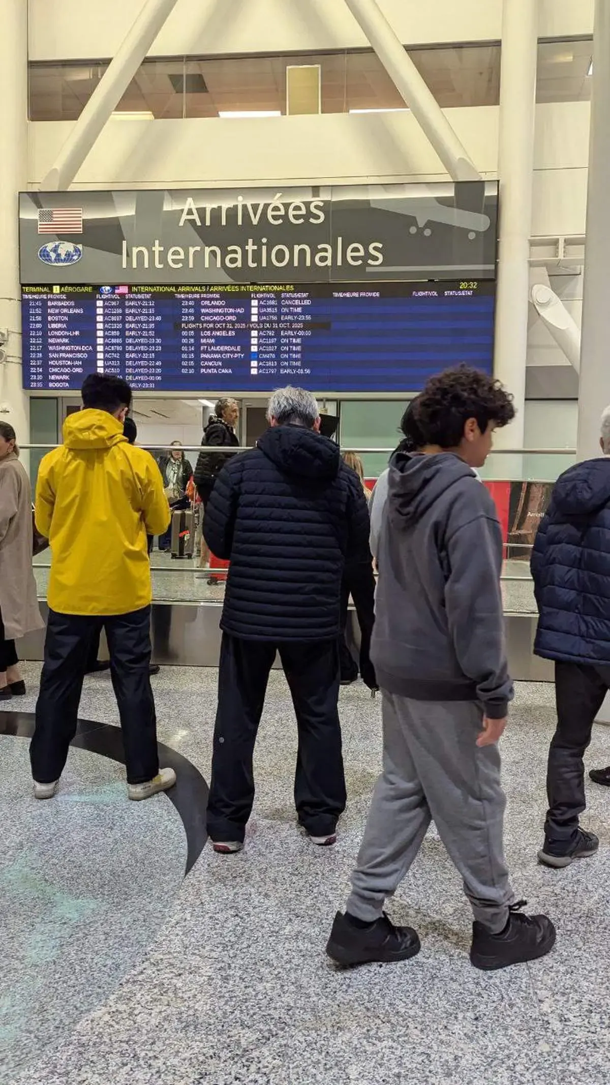 اولین فیلم واضح از پژمان جمشیدی در فرودگاه کانادا