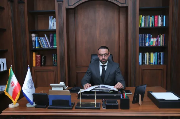 وکیل متخصص
