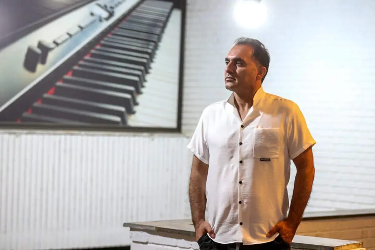 ببینید | کری‌خوانی سرمربی سابق وزنه برداری برای استقلالی‌ها