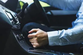 وقتی آمپر ماشین بالا رفت چه کنیم؟