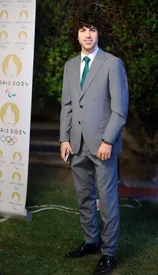 استایل متفاوت ستاره استقلال مخصوص سفر به پاریس/ عکس