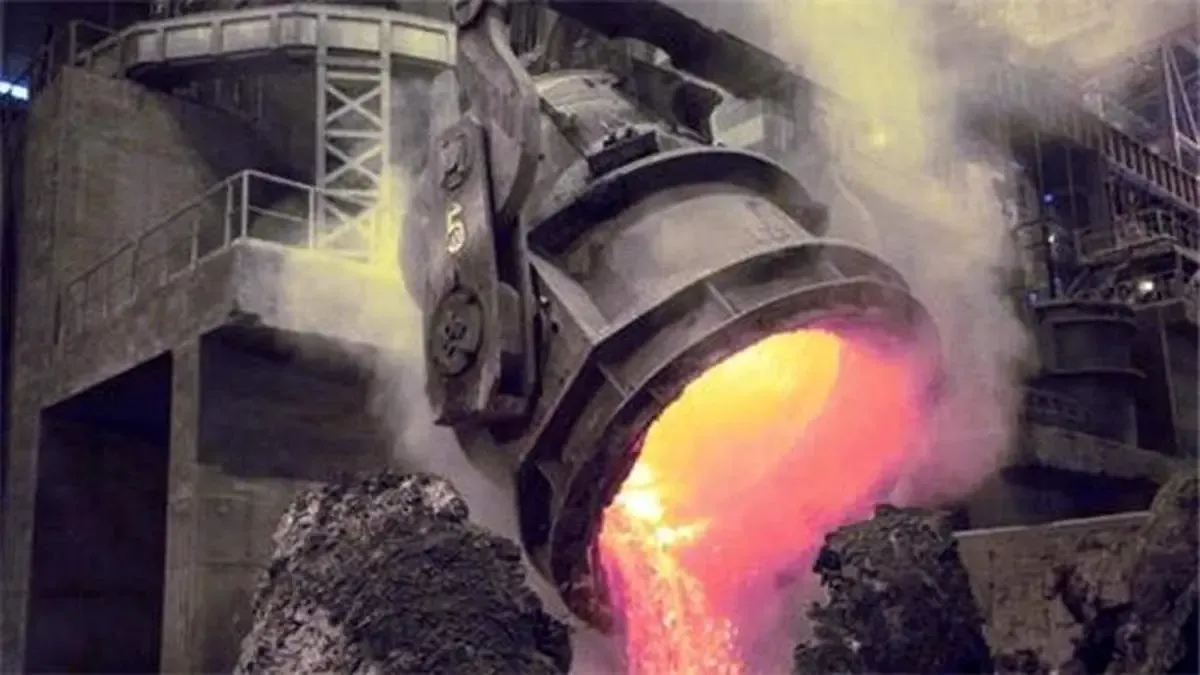 دست‌یابی به ركورد حمل پاتیل سرباره با كمترین توقف به كوره‌های قوس الكتریكی