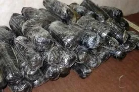 کشف ۳۰۰ کیلوگرم تریاک از بار ضایعات آهن