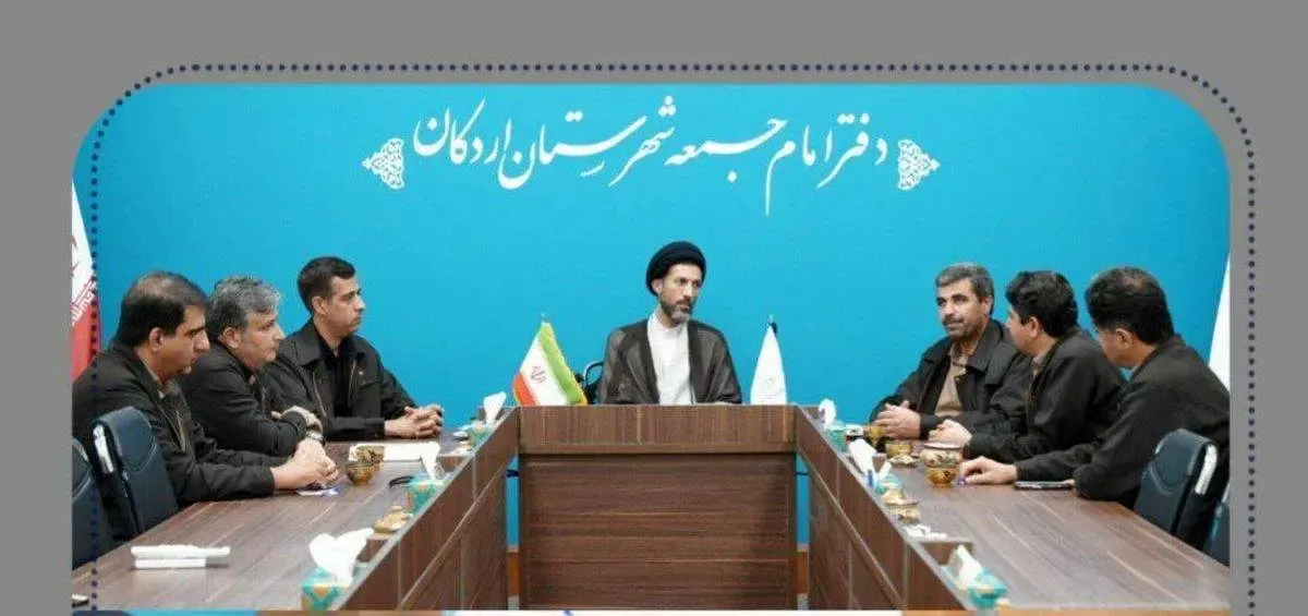 دیدار عیدانه مدیر مجتمع صنعتی چادرملو با امام‌جمعه اردکان