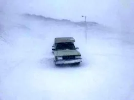 برف بارید خیابان های کرمانشاه قفل شد