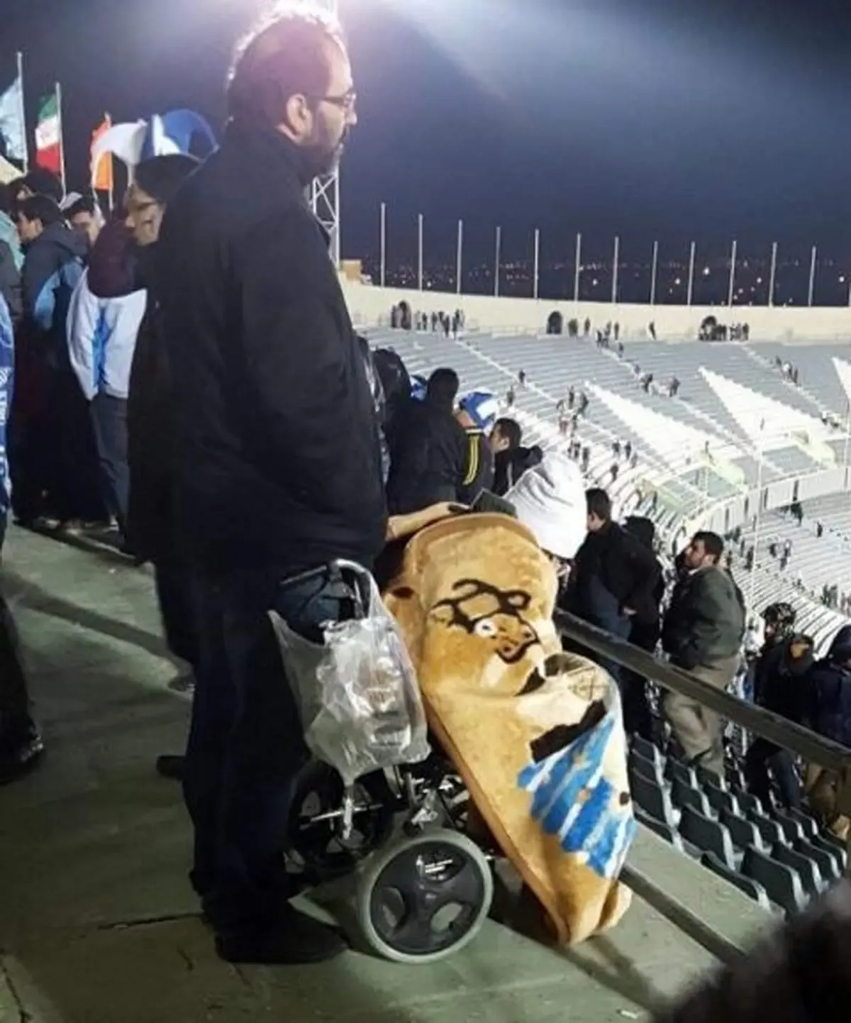 در جلسه نکونام با دو هواداران خاص چه گذشت