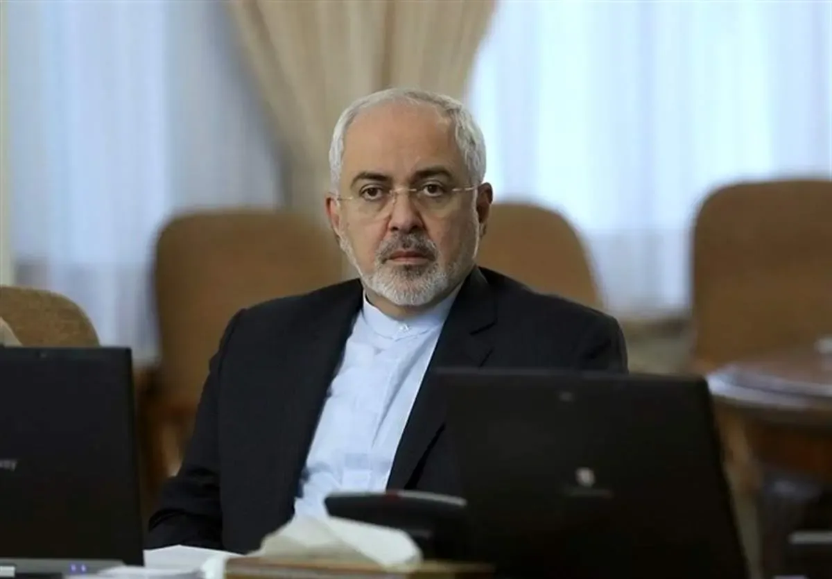 ظریف: وقتی پهپاد آمریکایی را زدیم توییت من مانع جنگ شد!/ فیلم