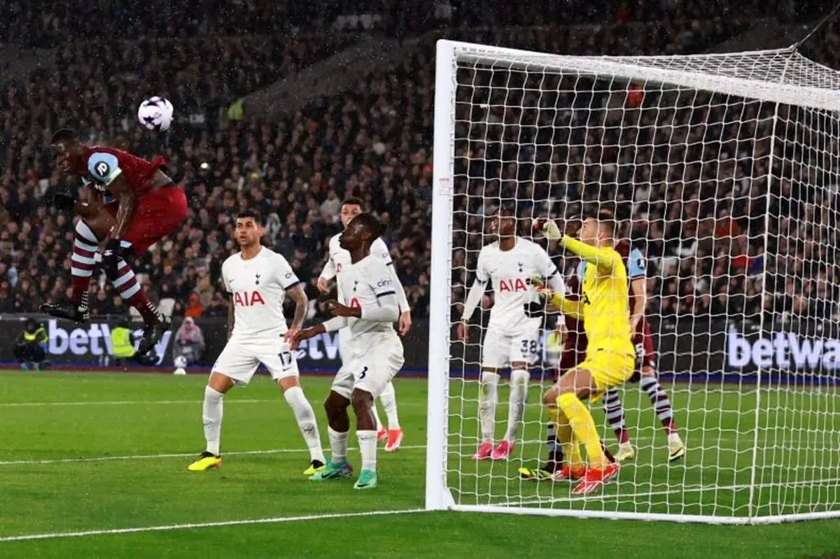 گلزنی عجیب در لیگ برتر: این را هرگز ندیده‌اید!