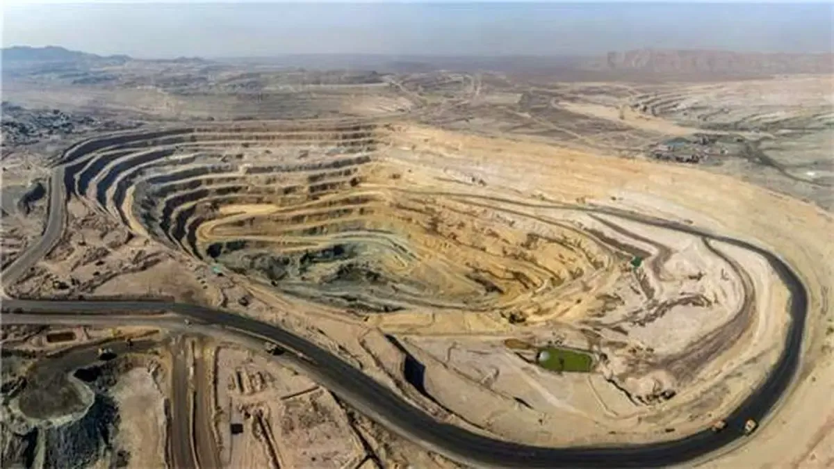 افزایش ۱۷ درصدی تولید سنگ‌آهن در سال 1400 / آغاز عملیات اجرایی احداث کارخانه کنسانتره در سال 1401