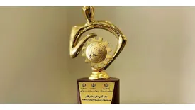 اهدای تندیس زرین مدیر موفق ملی به مدیرعامل شرکت بیمه تجارت‌نو