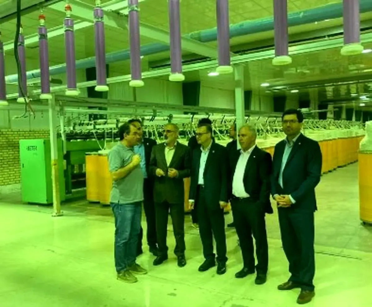 بانک صنعت و معدن به ۱۹۹ طرح در استان زنجان  ۱۲۴هزار میلیارد و ۳۰۵ میلیون ریال تسهیلات پرداخت کرد