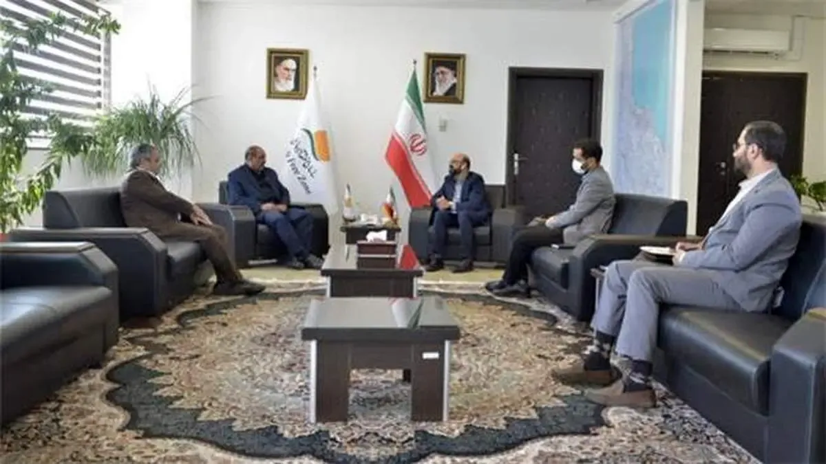 منابع بانکی در راستای تحقق شعار سال مبنی بر رونق تولید و دانش بنیان قرار گیرد