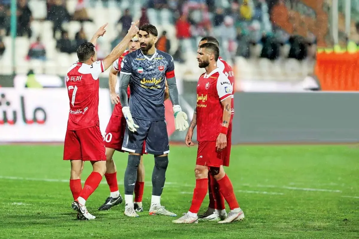 پیام تهدید آمیز به مدیر روابط عمومی پرسپولیس: دست از سر استقلال برنداری، بچتو میکشم!