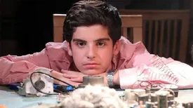 مانی رحمانی جوادِ سریال «بچه مهندس»در  ۲۱سالگی/ عکس