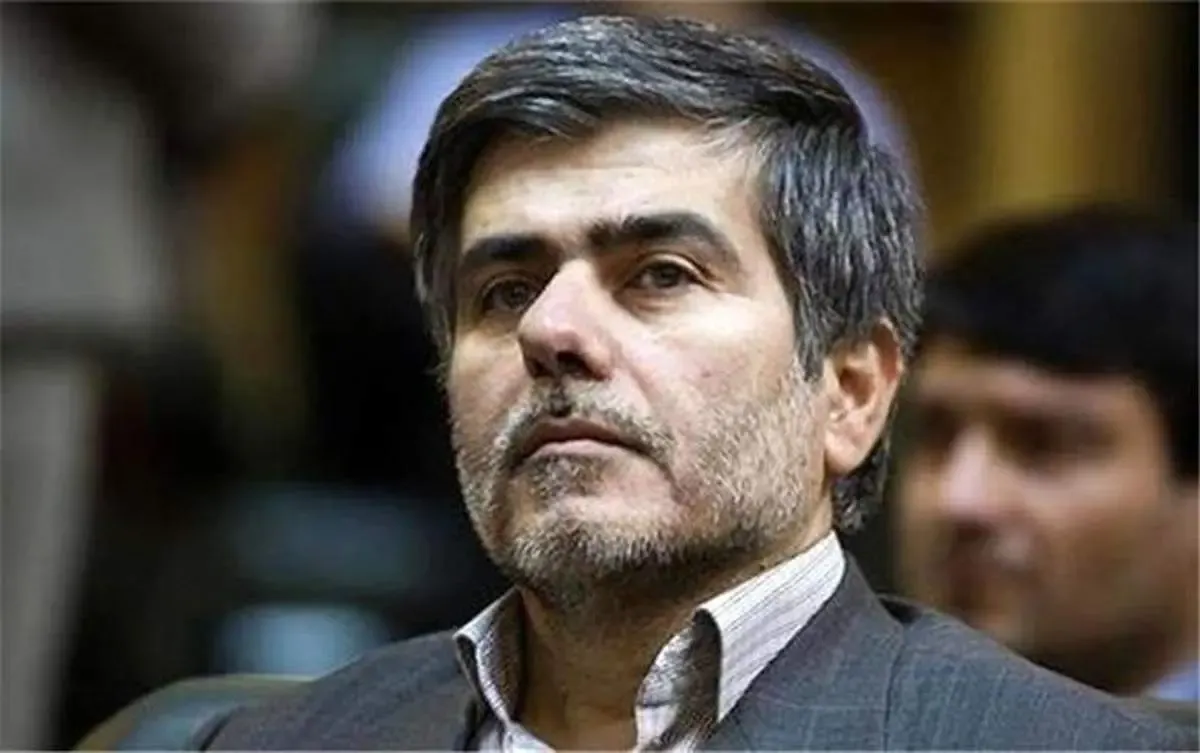 نماینده مجلس: مردم صرفه جویی کنند/ برنامه‌ای برای افزایش قیمت بنزین نداریم/ مجبوریم واردات بنزین داشته باشیم/