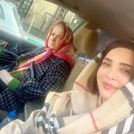 عکس/ قاب دونفره بهنوش طباطبایی و مادرش