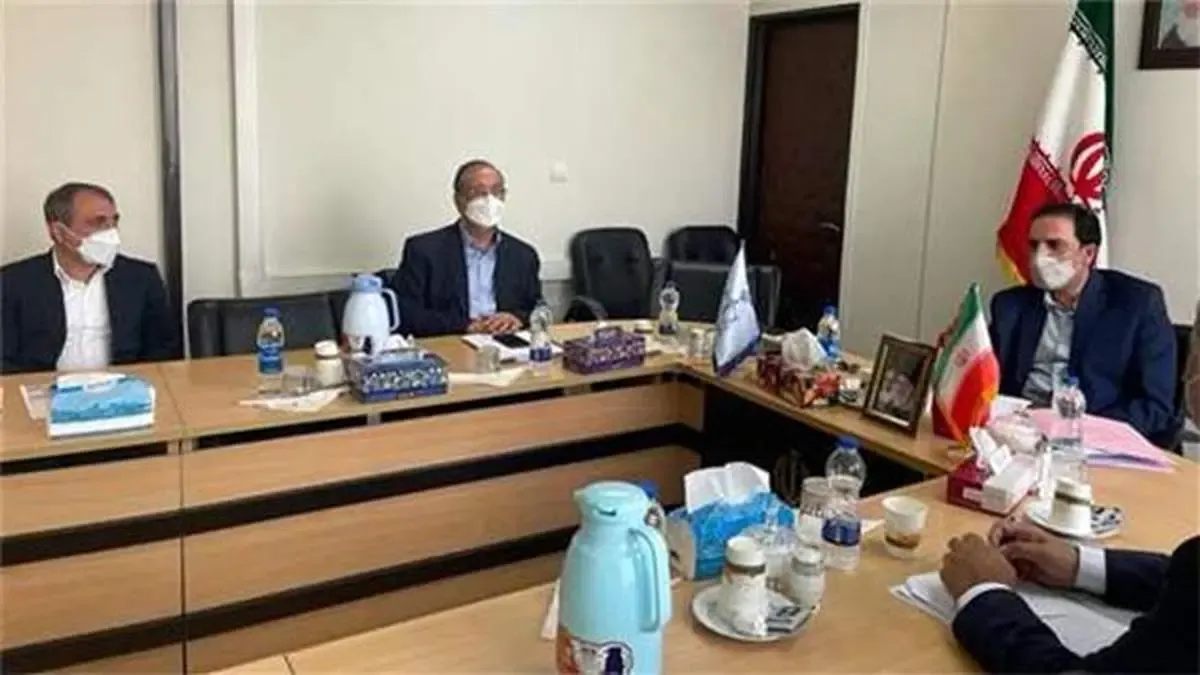 نشست صنعت بیمه و دستگاه قضا با حضور دکتر بهاری فر رییس هیات رییسه سندیکای بیمه گران