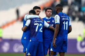 ماندن مهاجم استقلال در تیم پس از ناامیدی کادر فنی از جذب بازیکن جدید