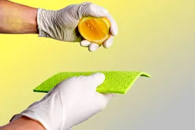 چرا بعضی‌ها داخل توالت خانه آبلیمو می‌ریزند؟ + روش‌های استفاده