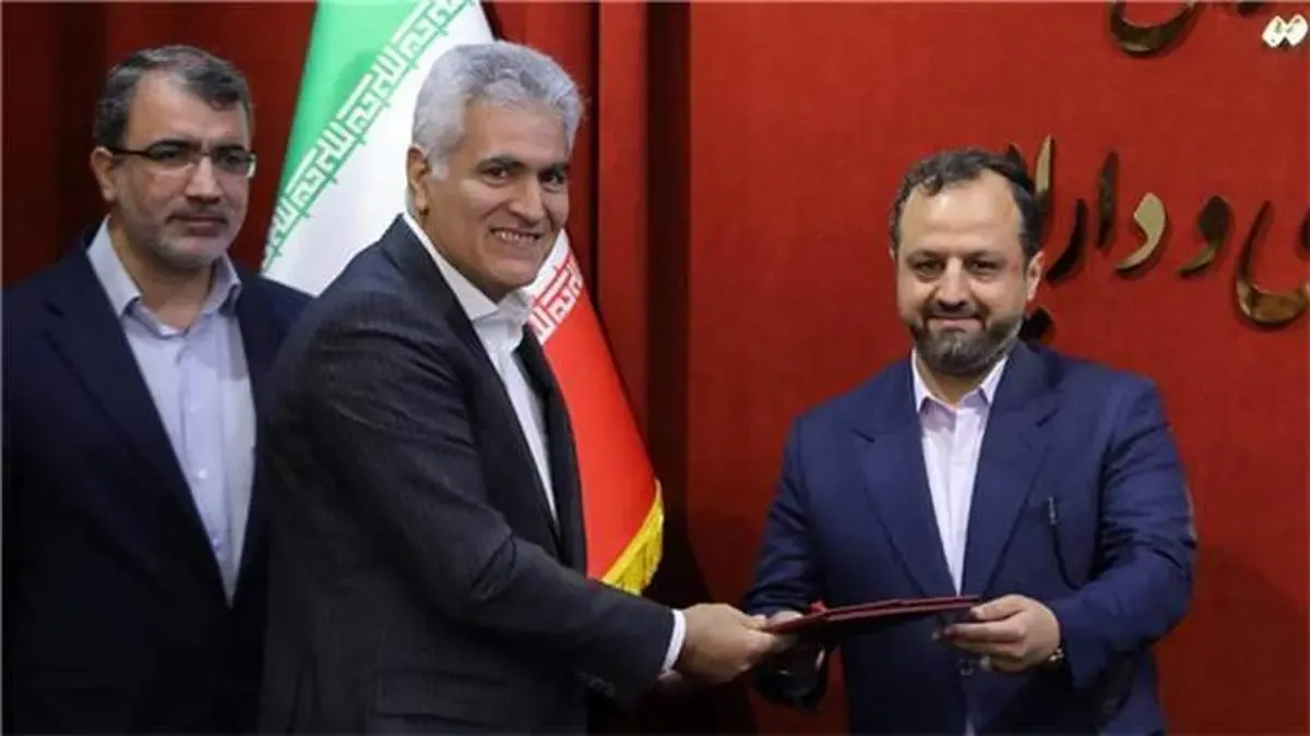 پست بانک ایران به عنوان برترین بانک دولتی و دستگاه اجرایی برتر در جشنواه شهید رجایی از سوی وزارت امور اقتصادی  و دارایی انتخاب شد