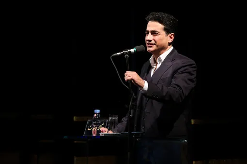اصفهان مقصد بعدی کنسرت همایون شجریان