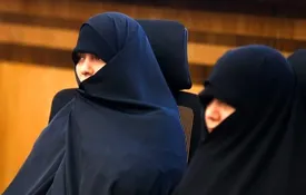 دختران شهید رئیسی در یک نشست بین‌المللی/ تصاویر