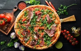 رونمایی از پیتزای پای مرغ!/ ببینید