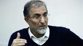 حذف ارز ۴۲۰۰ تومانی و بالا نگاه داشتن قیمت ارز عواقب سنگین سیاسی و اجتماعی دارد/ فساد در ایران حاصل ارزپاشی به رفقا و خواص است