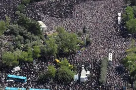 نمایش اقتدار و وفاق