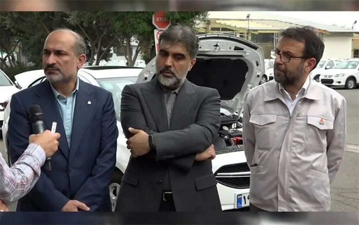 سرعت در تحویل خودروها در گروه سایپا بی سابقه بوده است/ افزایش 41 درصدی تولیدات سایپا در فروردین ماه/ سایپا حدود 30 هزار دستگاه خودرو بدون کسری قطعه تولید کرد/ متقاضیان محصولات گروه سایپا در لیست انتظار قرار نگرفتند