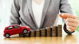 جدال قیمت خودرو‌ها در رینگ اقتصاد 