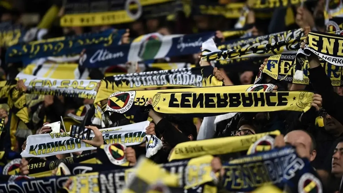 ترکیه رقیب جدید فوتبال عربستان | ستاره چلسی به استانبول رفت + عکس