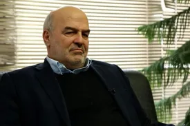 عیسی کلانتری: ریختند سفارت آمریکا را اشغال کردند و دنیا را مقابل ما قرار دادند / ترامپ گورش را گم می کند...