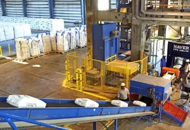 فروش ۵۷ هزار میلیاردی پلیمر آریاساسول در ۲ ماه نخست ۱۴۰۲