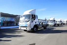 تحویل هزار دستگاه کامیونت آرنا پلاس به وزارت کشور