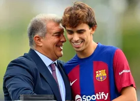 علاقه لاپورتا به ستاره بارسلونا: او باید بماند