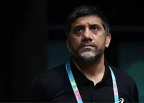 رقص مازنی کشتی‌گیران در جشن تولد علیرضا دبیر/ فیلم