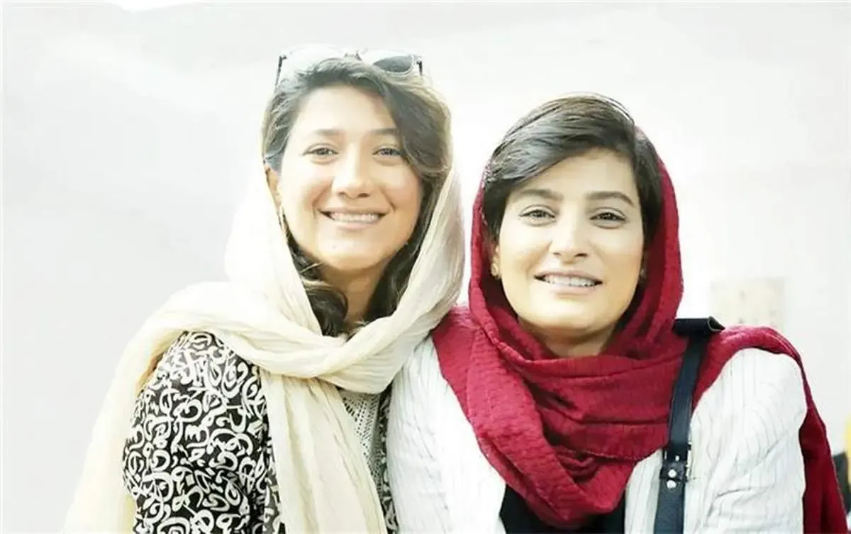 نیلوفر حامدی و الهه محمدی به «اوین» منتقل شدند