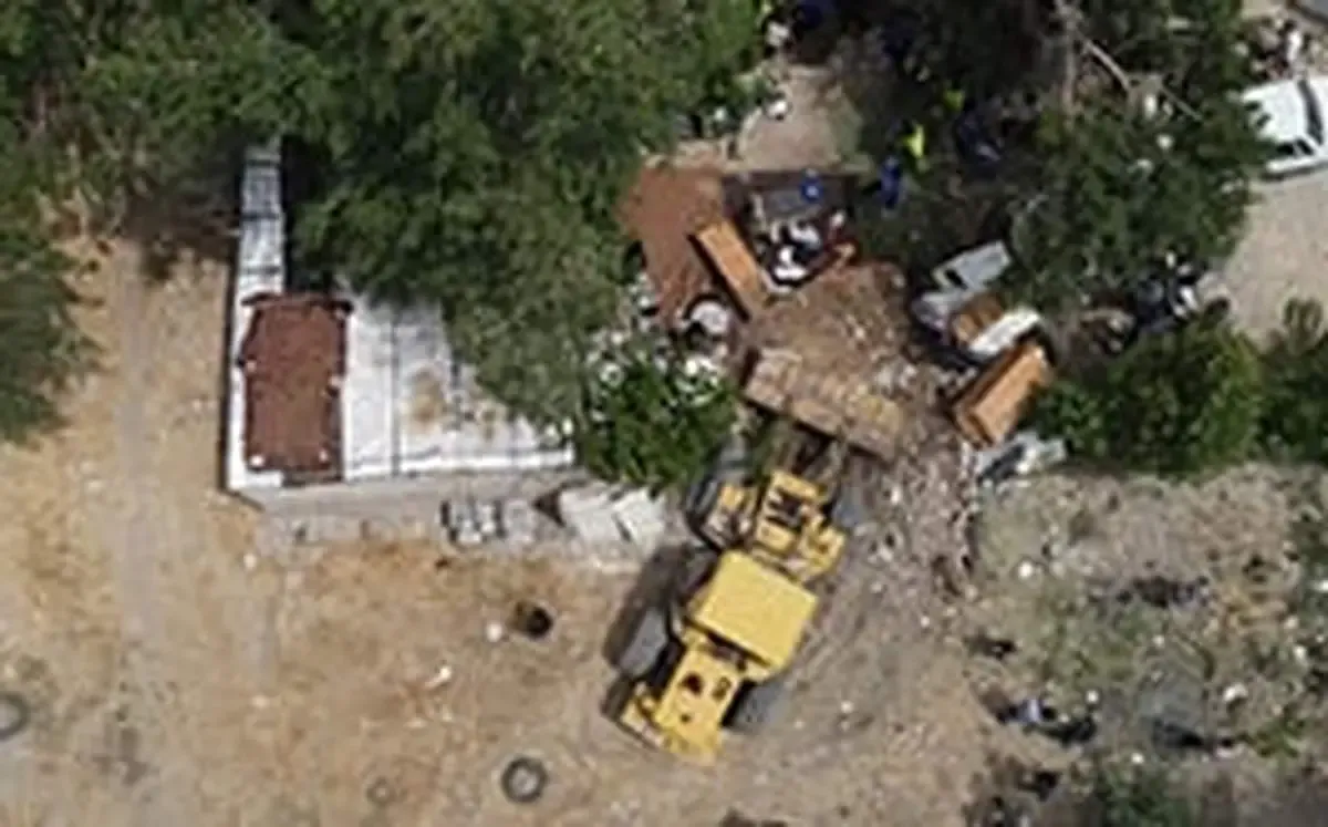 ساخت وسازهای ناایمن و غیر مجاز محله اسلام آباد جمع آوری شد