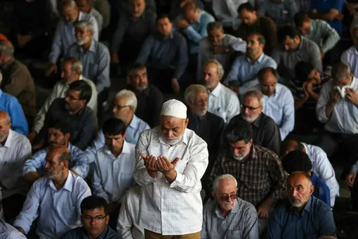 نماز عید سعید قربان  در دانشگاه تهران اقامه شد