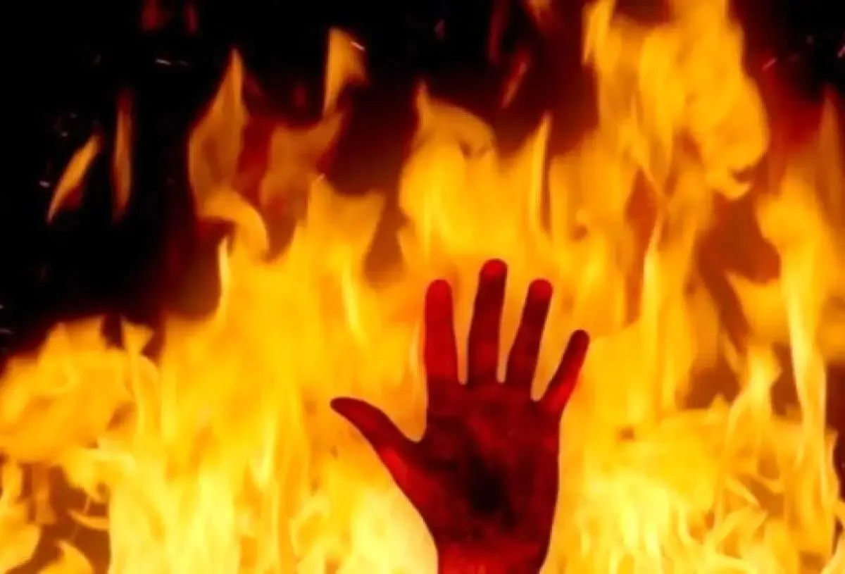 خودسوزی مرد 31 ساله مقابل شهرداری اصفهان!