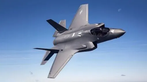 انهدام جنگنده F ۳۵ بر فراز آسمان ایران