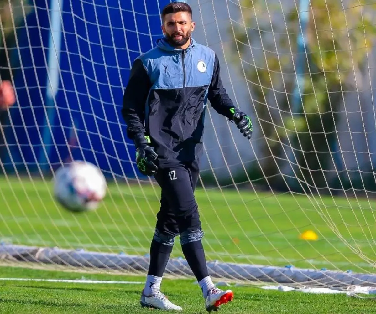 گلر پرحاشیه استقلال نکونام را آچمز می کند؟