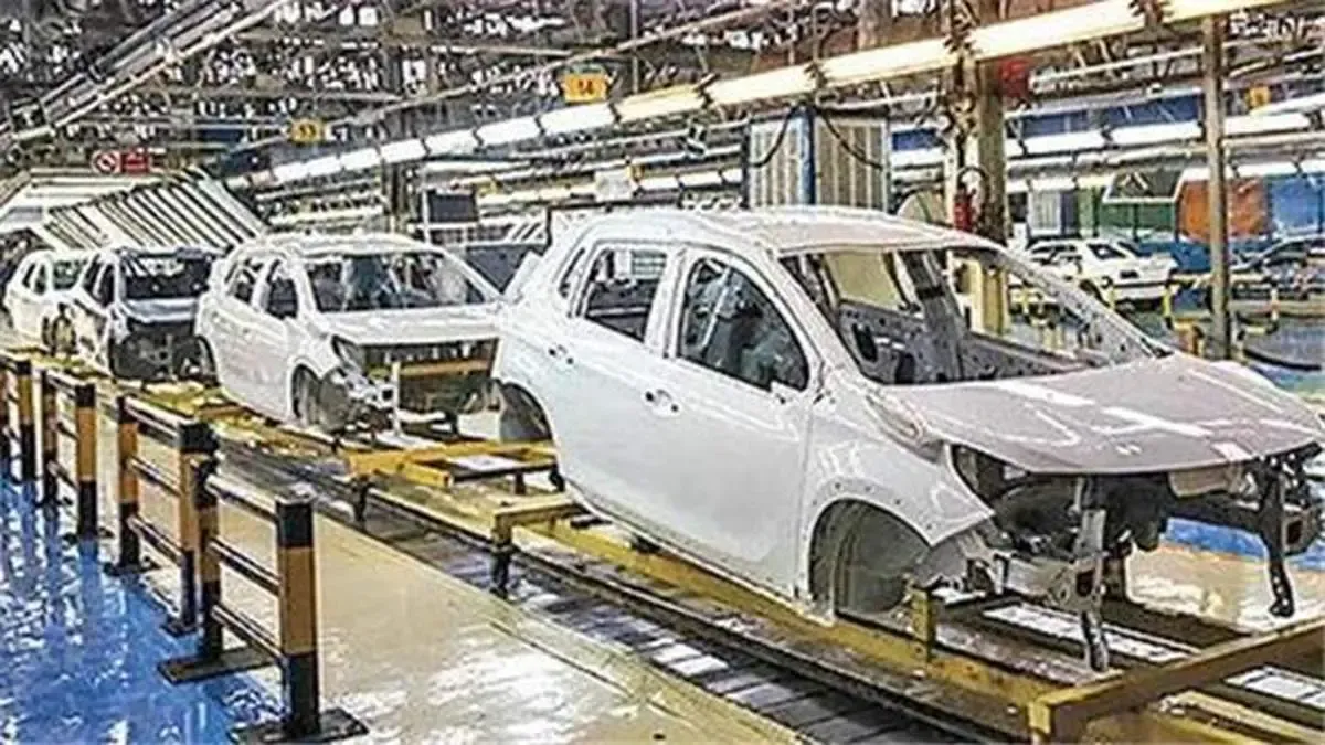 افزایش زیان انباشت در انتظار خودروسازان!/نمود تضاد منافع خودروسازان در وعده نامزدها