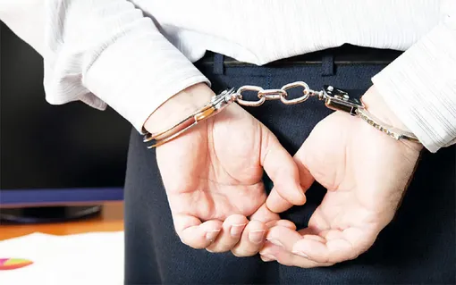 ببینید | سرقت باورنکردنی و عجیب موتورسیکلت توسط یک بچه
